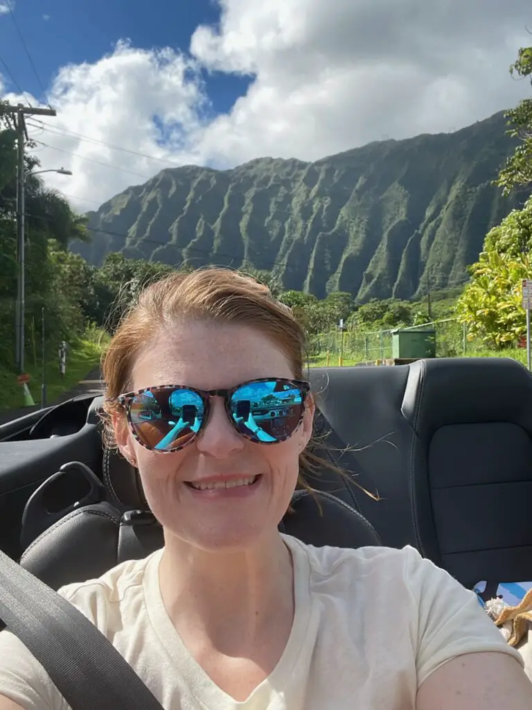 Things to do in Oahu for Couples- cruising the island in a convertible